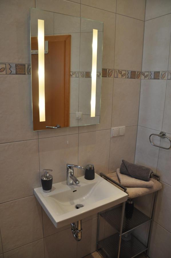 Schnurs Ferienwohnung Romerberg ภายนอก รูปภาพ
